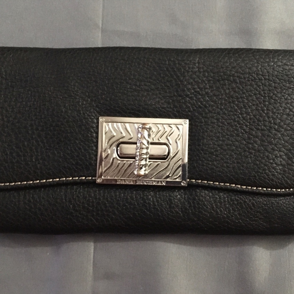 Dana Buckman wallet black with Silver tone Emblem